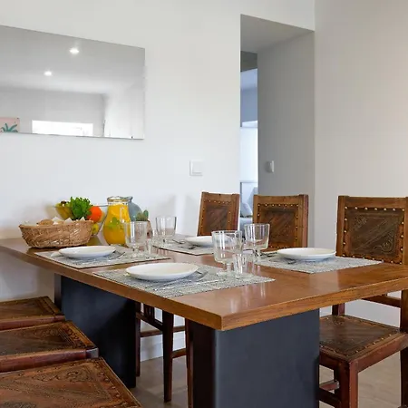 Casa 7 Janelas アパート ペニシェ
