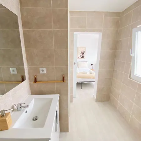 Casa 7 Janelas * Пениши